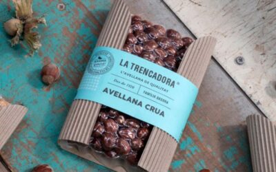 AVELLANA NEGRETA CRUA